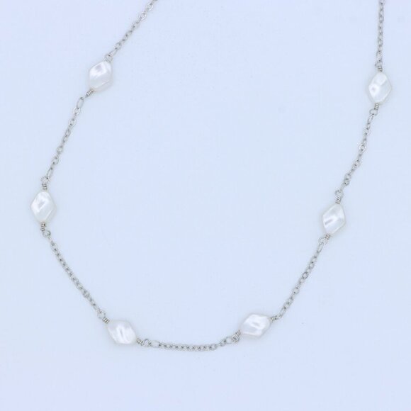 "Minimalist Necklace – Timeless, Elegant Jewelry for Her, MAR091774 - Picture 4 of 10
